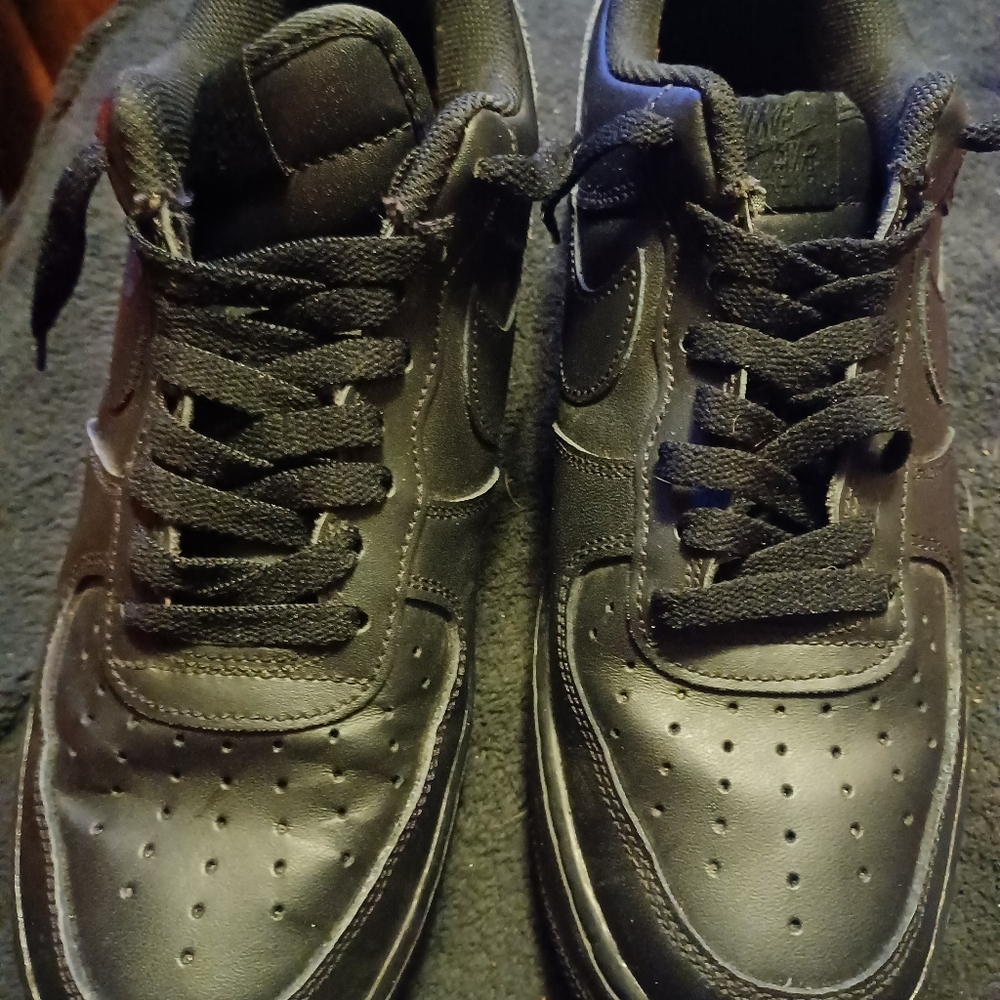 Nike Air Force 1 '07 Triple Black size 9